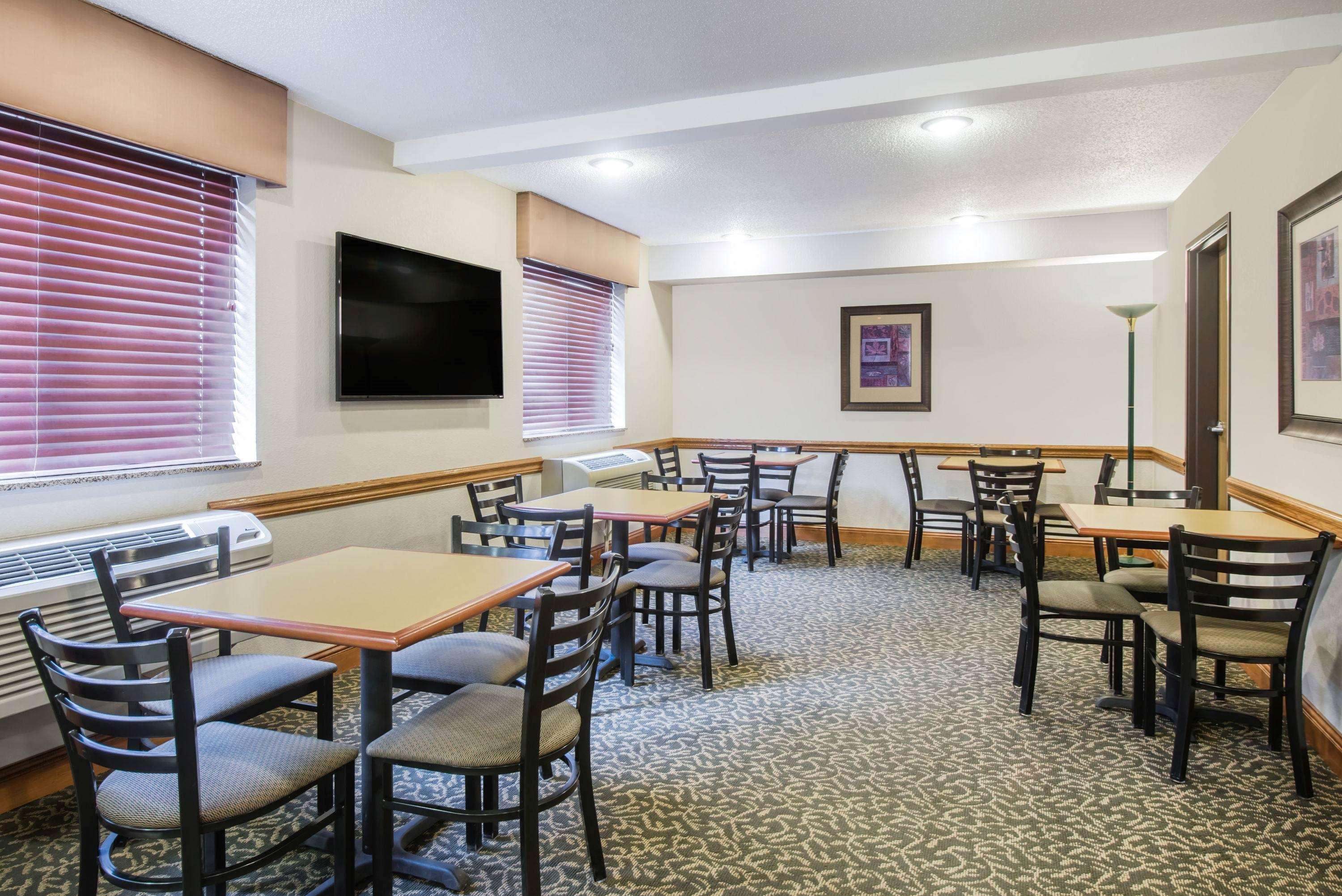 Super 8 By Wyndham Clearfield Exterior foto