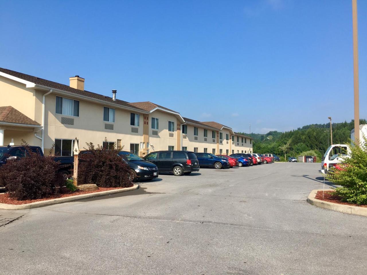 Super 8 By Wyndham Clearfield Exterior foto
