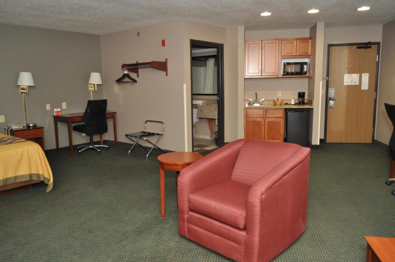 Super 8 By Wyndham Clearfield Exterior foto