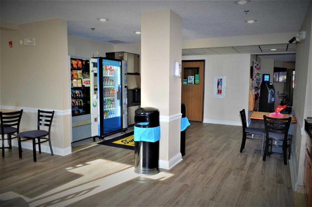 Super 8 By Wyndham Clearfield Exterior foto